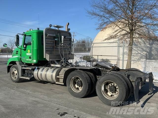 Mack CXU613 Camiones tractor