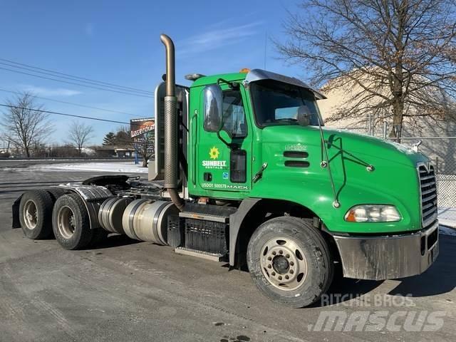 Mack CXU613 Camiones tractor