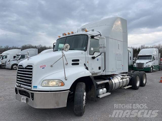 Mack CXU613 Camiones tractor