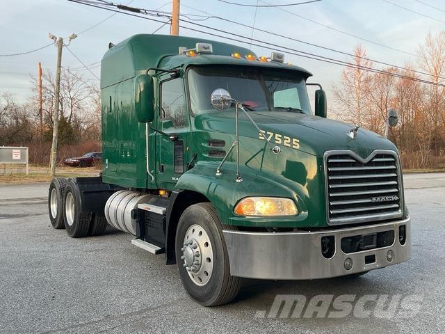 Mack CXU613 Camiones tractor