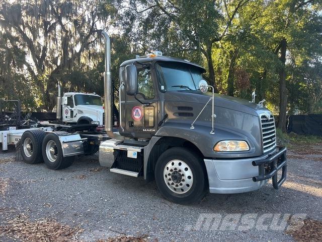 Mack CXU613 Camiones tractor