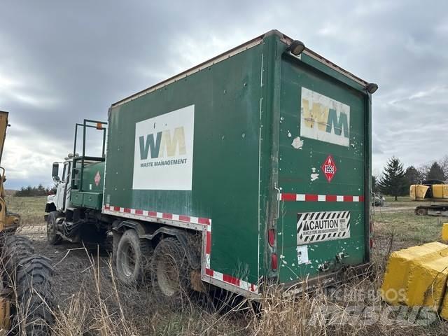 Mack DM688S Camiones cisternas