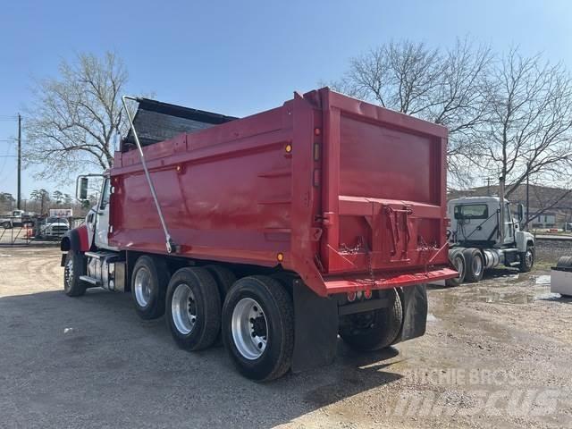 Mack GR65F Bañeras basculantes usadas