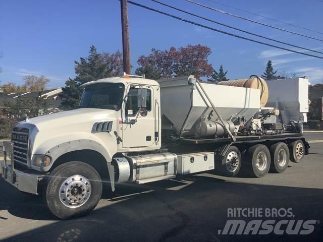 Mack GU713 Camiones de concreto