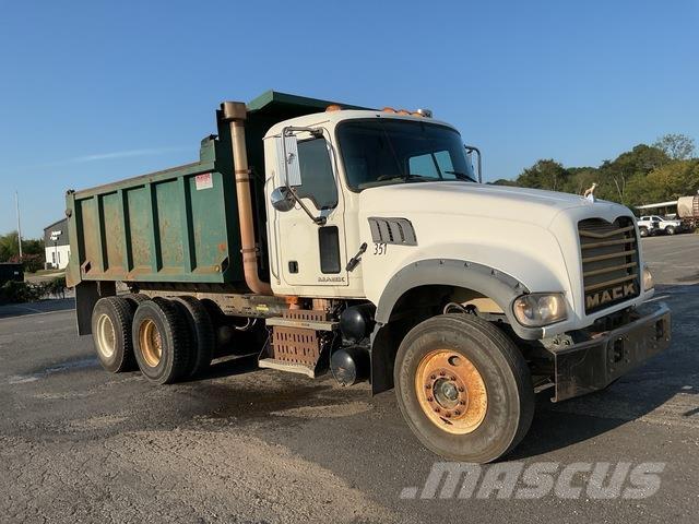 Mack GU713 Bañeras basculantes usadas