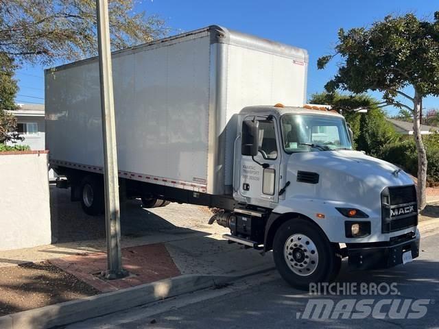 Mack MD Box body trucks