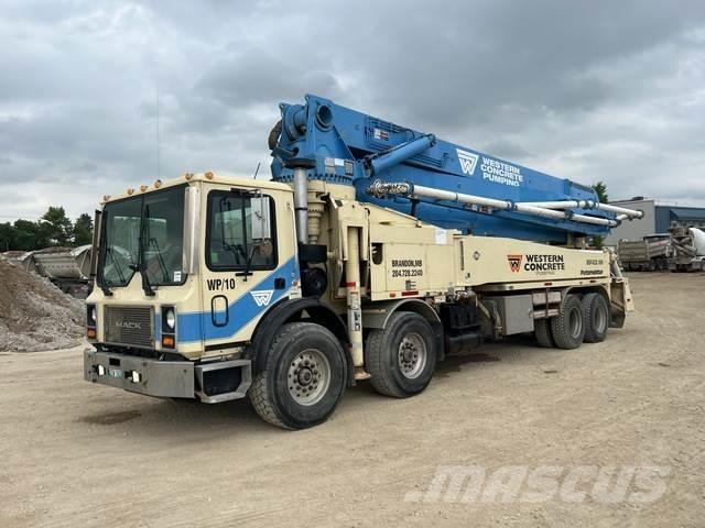Mack MR Bombas de concreto