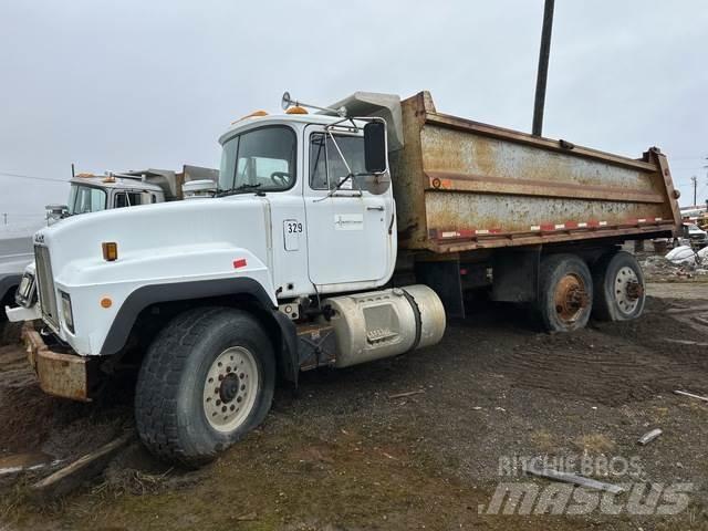 Mack RD688S Bañeras basculantes usadas