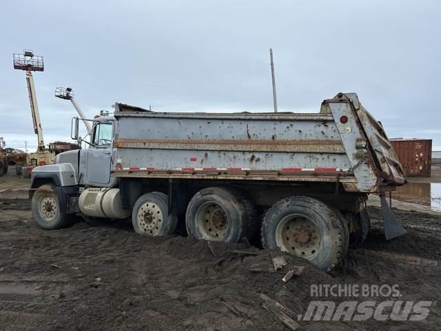 Mack RD688S Bañeras basculantes usadas