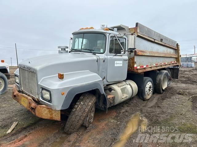 Mack RD688S Bañeras basculantes usadas