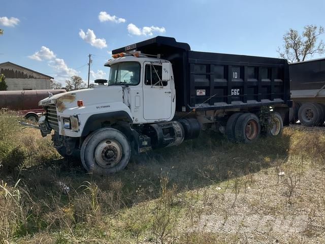Mack RD690 Bañeras basculantes usadas