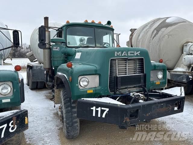 Mack RD690S Otros camiones