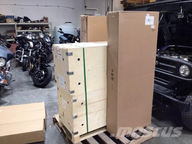 Mahindra  Otros equipos para carreteras y quitanieves