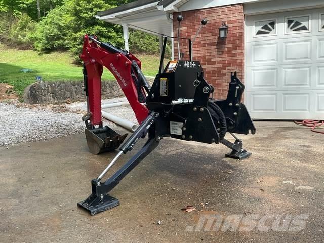 Mahindra 26B Retroexcavadoras