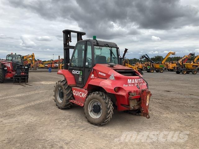 Manitou M26-4 Montacargas todo terreno