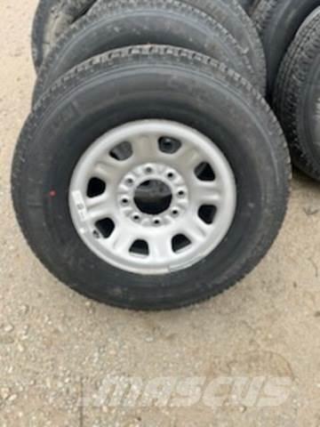 Michelin LTX Llantas