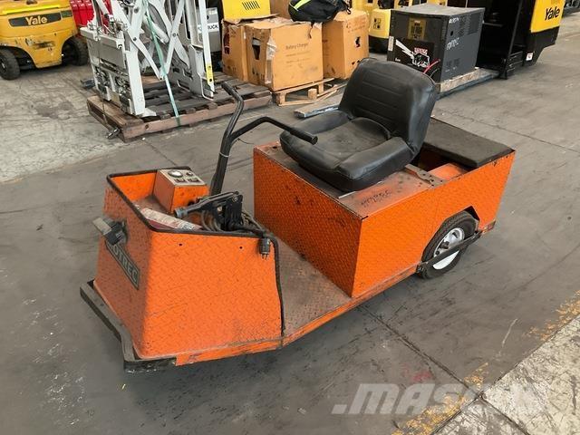  Motrec E-242 Camiones con grúa