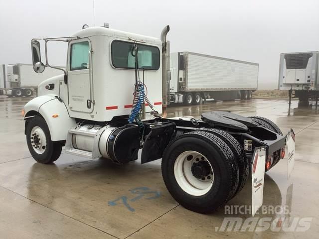 Peterbilt 337 Camiones tractor