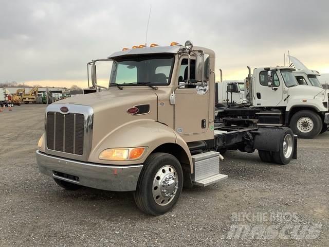 Peterbilt 337 Camiones tractor