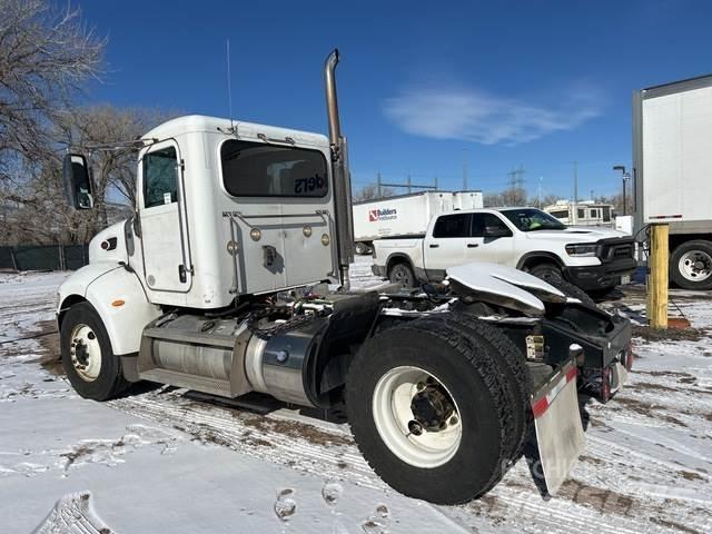 Peterbilt 337 Camiones tractor