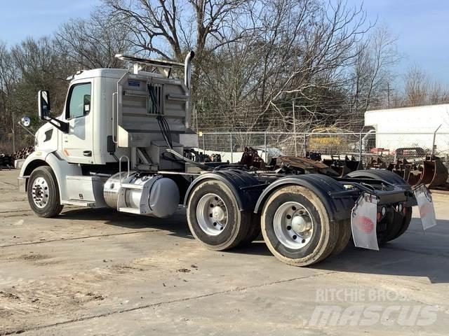 Peterbilt 567 Camiones tractor