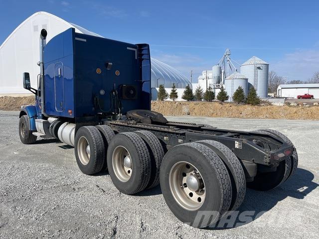 Peterbilt 567 Camiones tractor