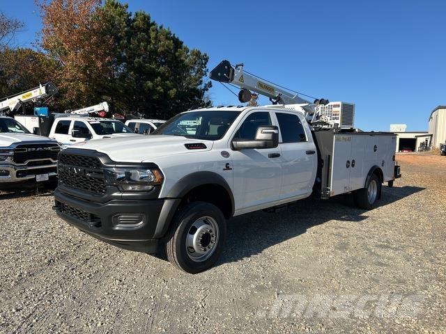 RAM 2024 Vehículos municipales multiusos