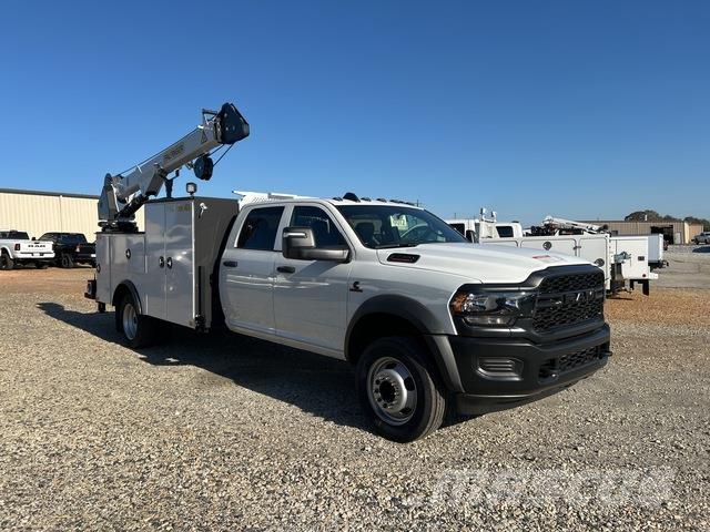 RAM 2024 Vehículos municipales multiusos