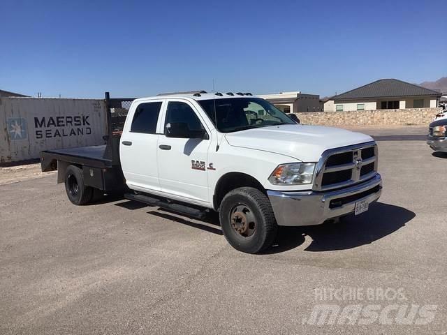 RAM 3500 Camiones de cama baja