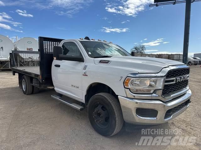 RAM 3500 Camiones de cama baja