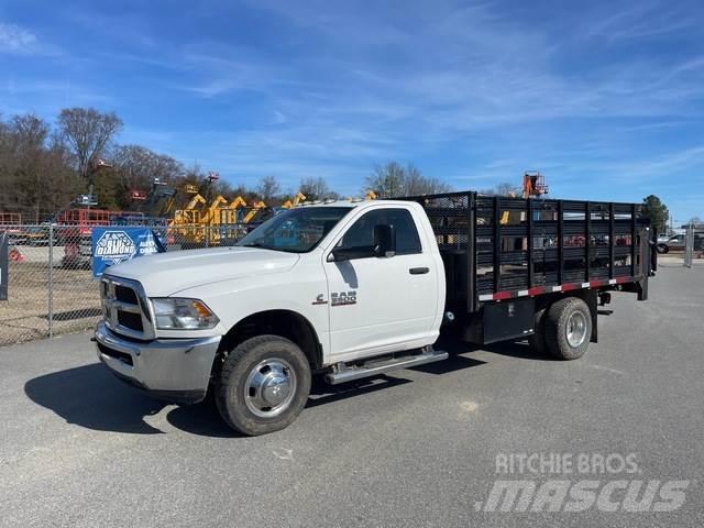 RAM 3500 Camiones de cama baja