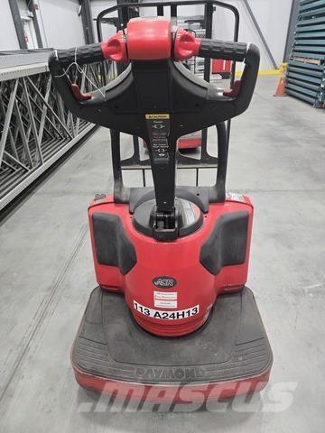 Raymond 8410 Montacargas manual para paletas