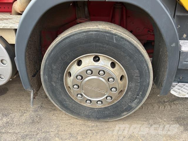 Scania P440 Camiones elevadores de gancho