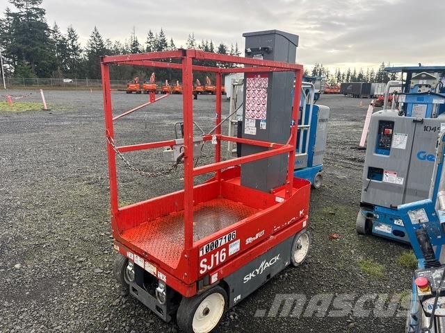 SkyJack SJ16 Plataformas con jaula de elevación
