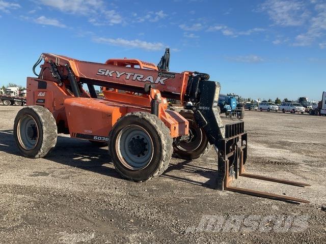 SkyTrak 6036 Carretillas telescópicas