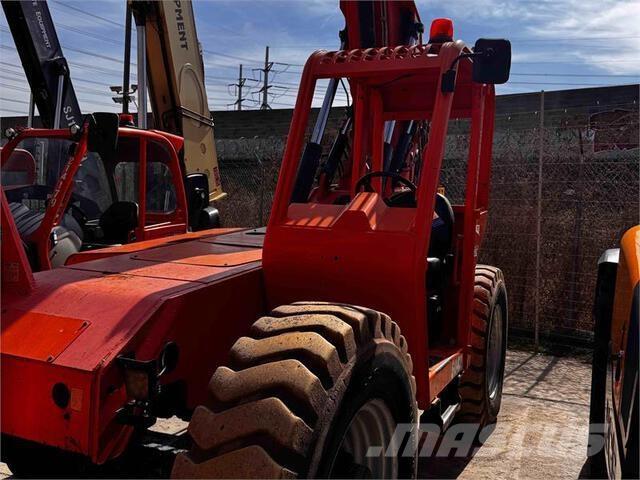 SkyTrak 6042 Carretillas telescópicas