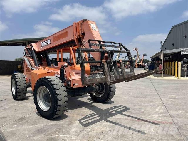 SkyTrak 8042 Carretillas telescópicas