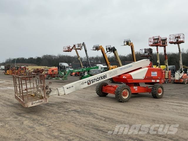 Snorkel TB60 Plataformas con brazo de elevación telescópico