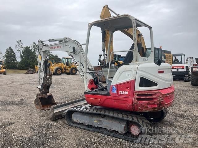 Takeuchi TB240 Excavadoras sobre orugas