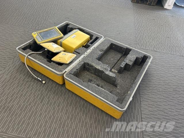 Topcon  Otros componentes