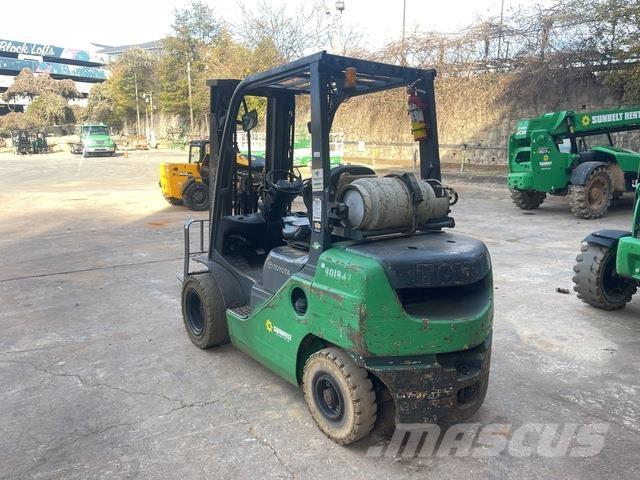 Toyota 8FGU25 Montacargas - otros