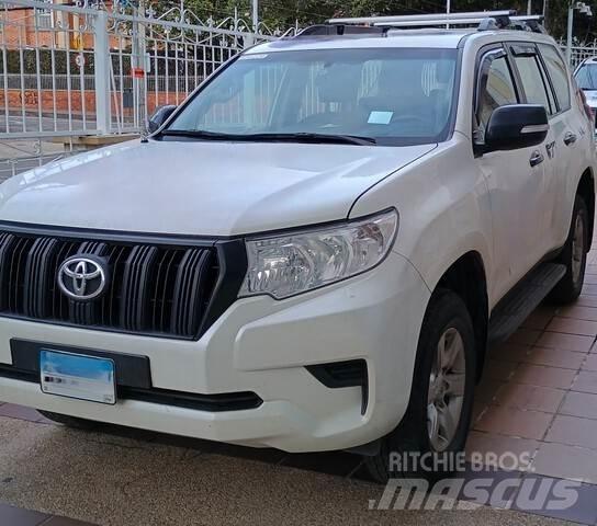 Toyota Prado Carros