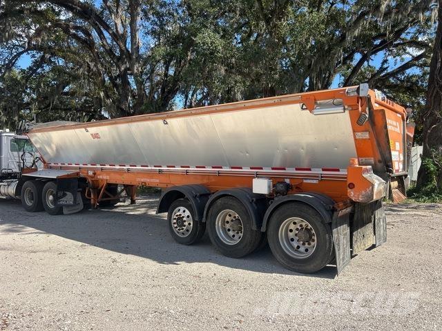 Trail King  Cajas de piso oscilante