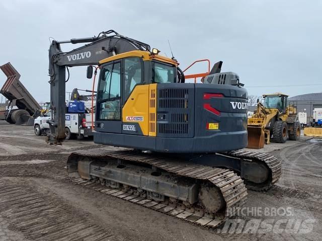 Volvo ECR235EL Excavadoras sobre orugas