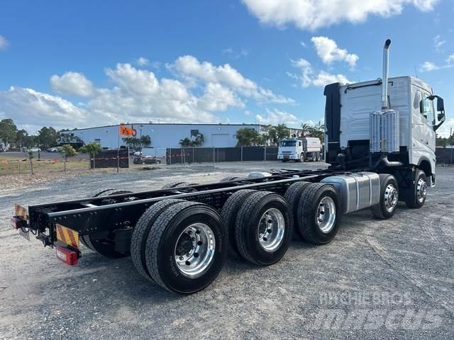 Volvo FH16 Camiones con chasís y cabina