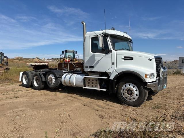 Volvo VHD Camiones tractor