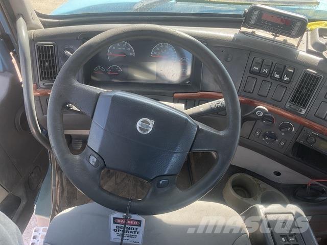 Volvo VHD104F Otros camiones