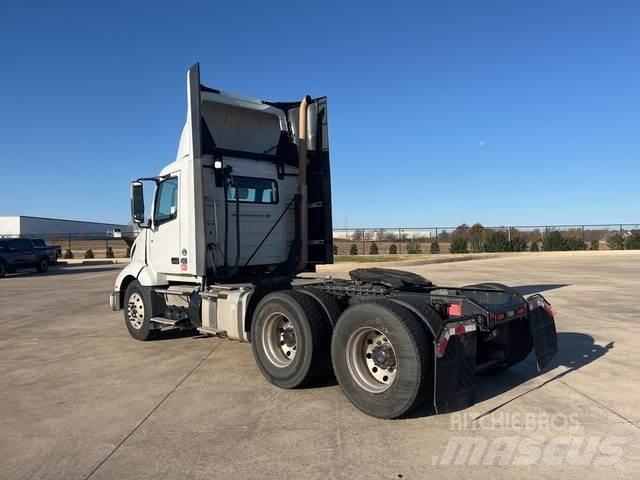 Volvo VNL Camiones tractor