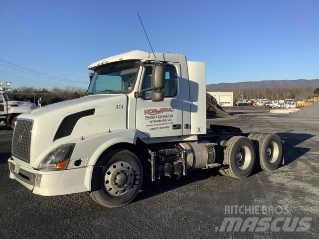 Volvo VNL Camiones tractor