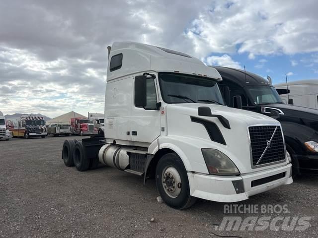 Volvo VNL Camiones tractor